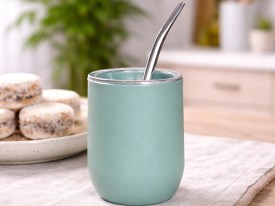Mate antivuelco con tapa y bombilla